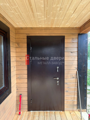 Фото установленной двери №300 в Дедовске